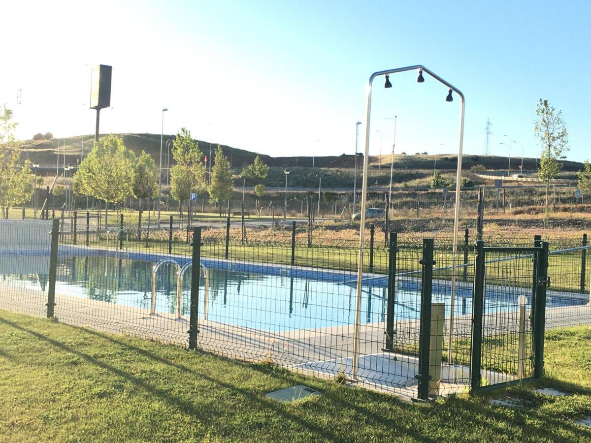 Apartamento Nuevo, Accesible Y Con Piscina !!! Salamanca Bagian luar foto